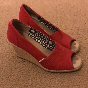 Toms Peep Toe Wedges size 8
